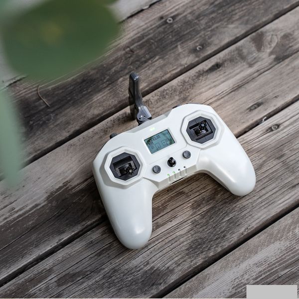 Commando 8 remote controller (ELRS 868/915MHz 1W V2) Пульт управления 99-00017568 фото